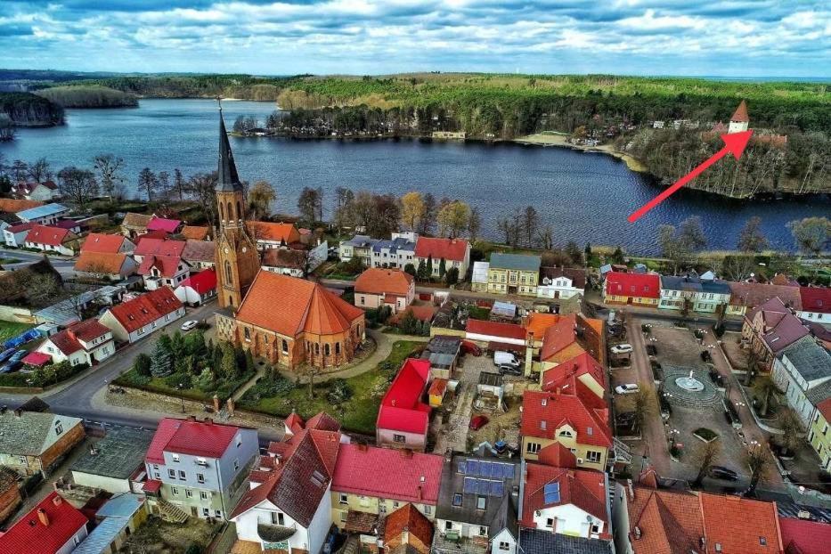 Zolty Nad Jeziorem Holiday home Lubniewice